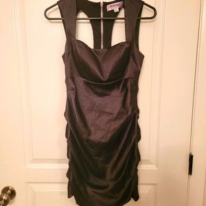 Elegant Midi Ruched Evening Gown